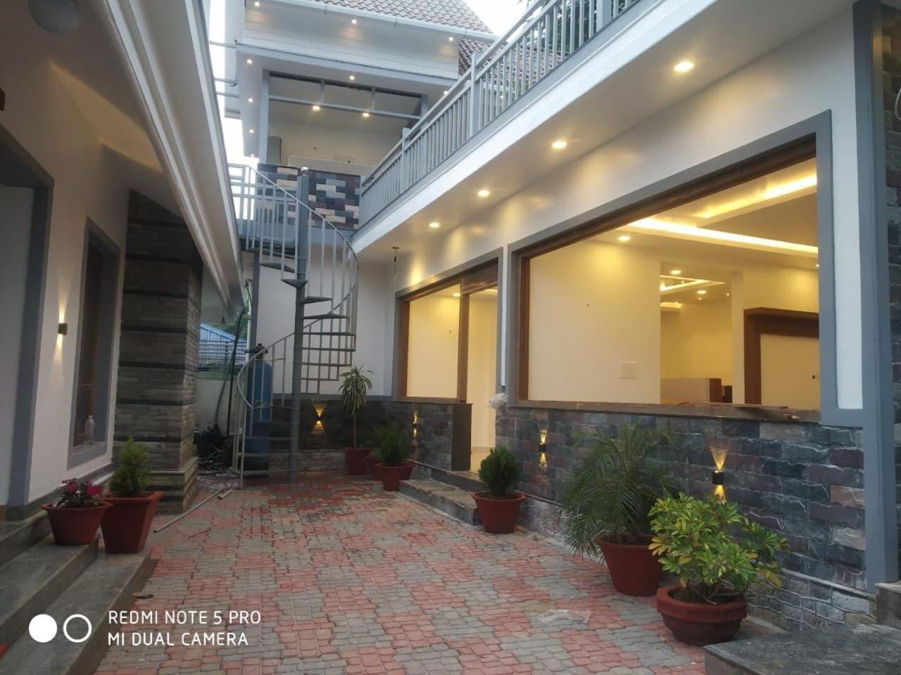 Zenha Resorts Munnar Exteriör bild
